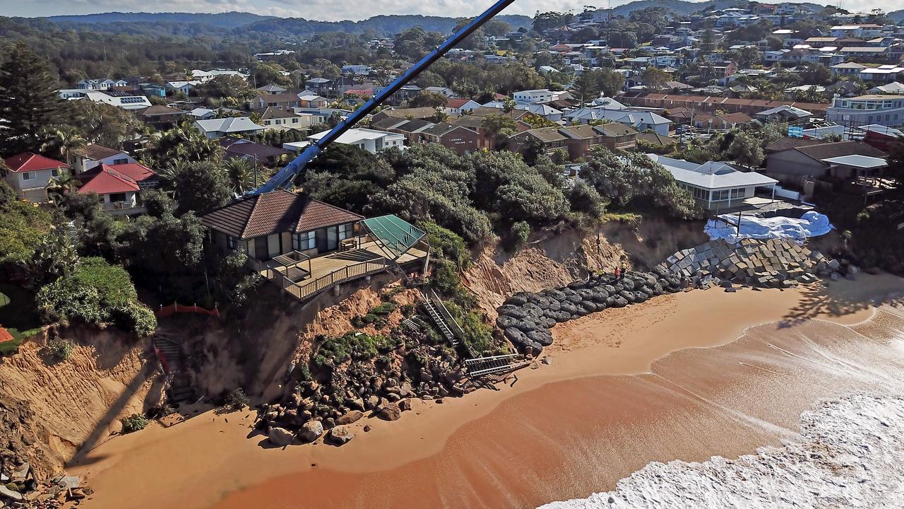 Emergency Beach Works at Wamberal
