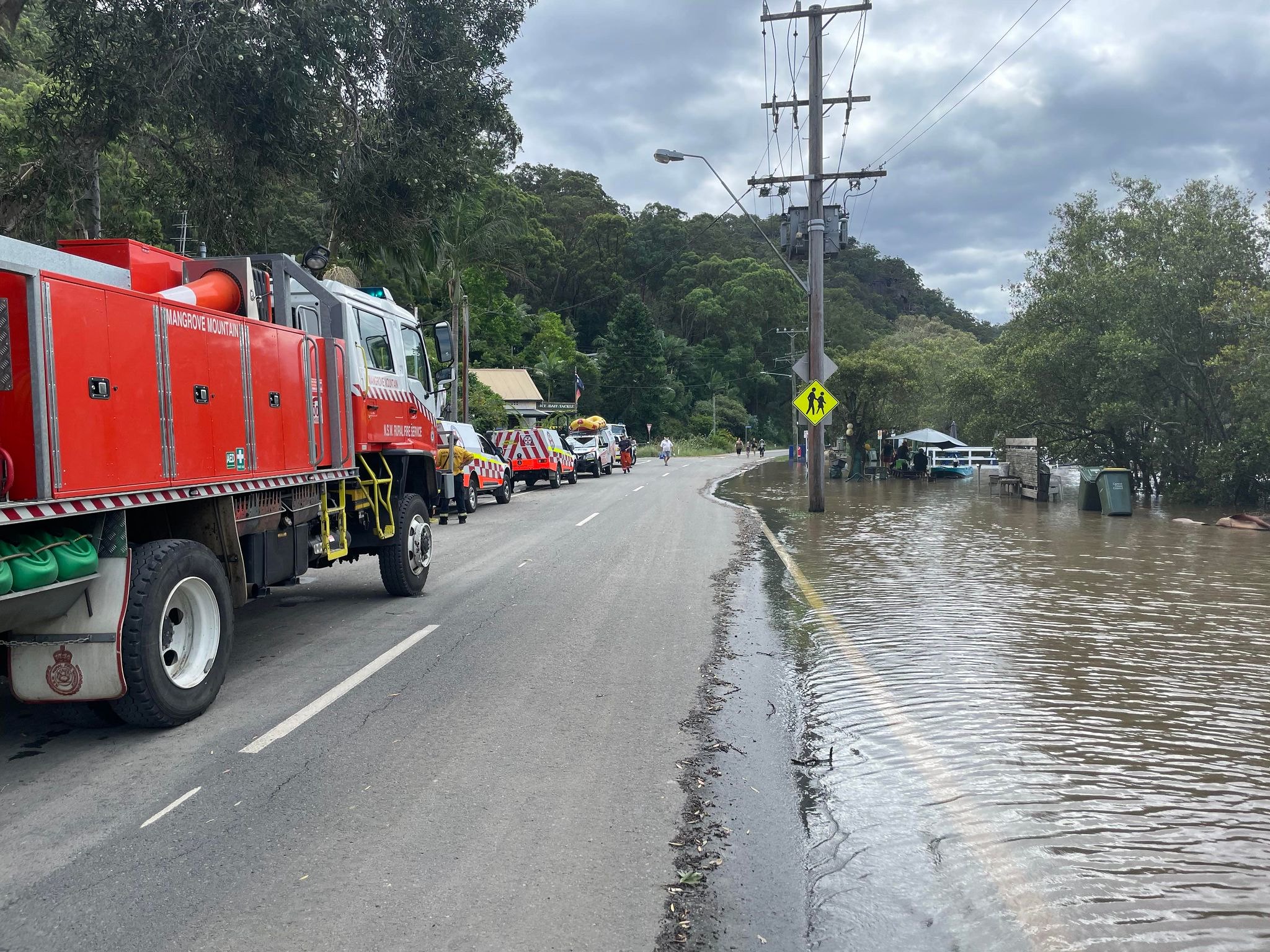 SES assists flooding 