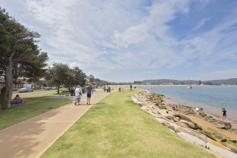 Ettalong Beach foreshore shared pathway pathway by waterway