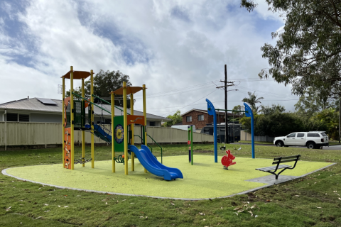 Carmel Avenue – Halekulani Carmel Avenue – Halekulani The new playspace includes a play unit with dual slides and shopfront, spinning daisy, swing set, kangaroo springer, rubber softfall and seating.